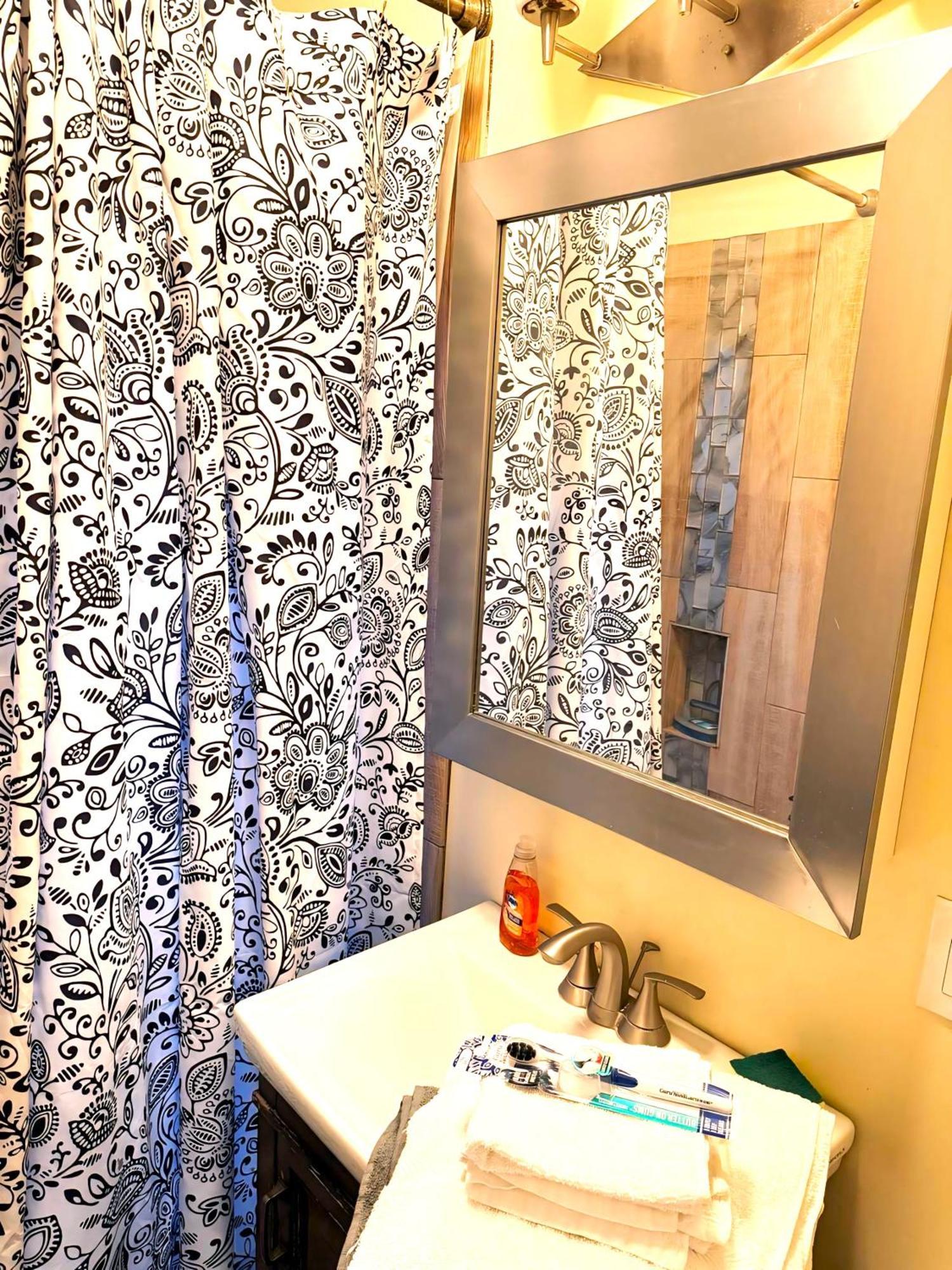 Fully Equipped Cozy 4/5 Br Lägenhet Chicago Exteriör bild
