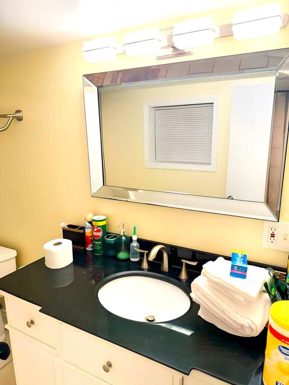 Fully Equipped Cozy 4/5 Br Lägenhet Chicago Exteriör bild