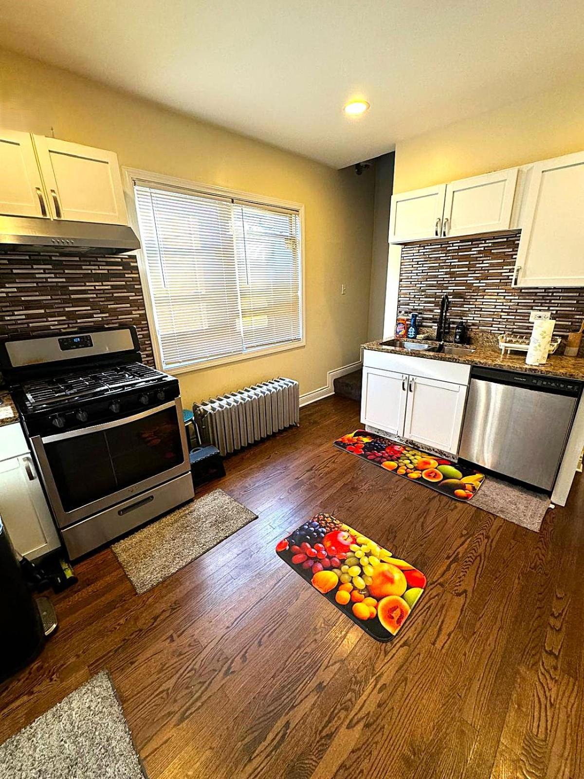 Fully Equipped Cozy 4/5 Br Lägenhet Chicago Exteriör bild